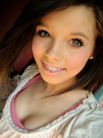 Nasty amateur teen babe