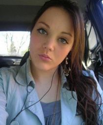 Blonde teen getting face